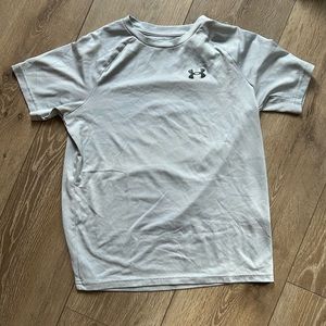 Under Armour youth T-shirt